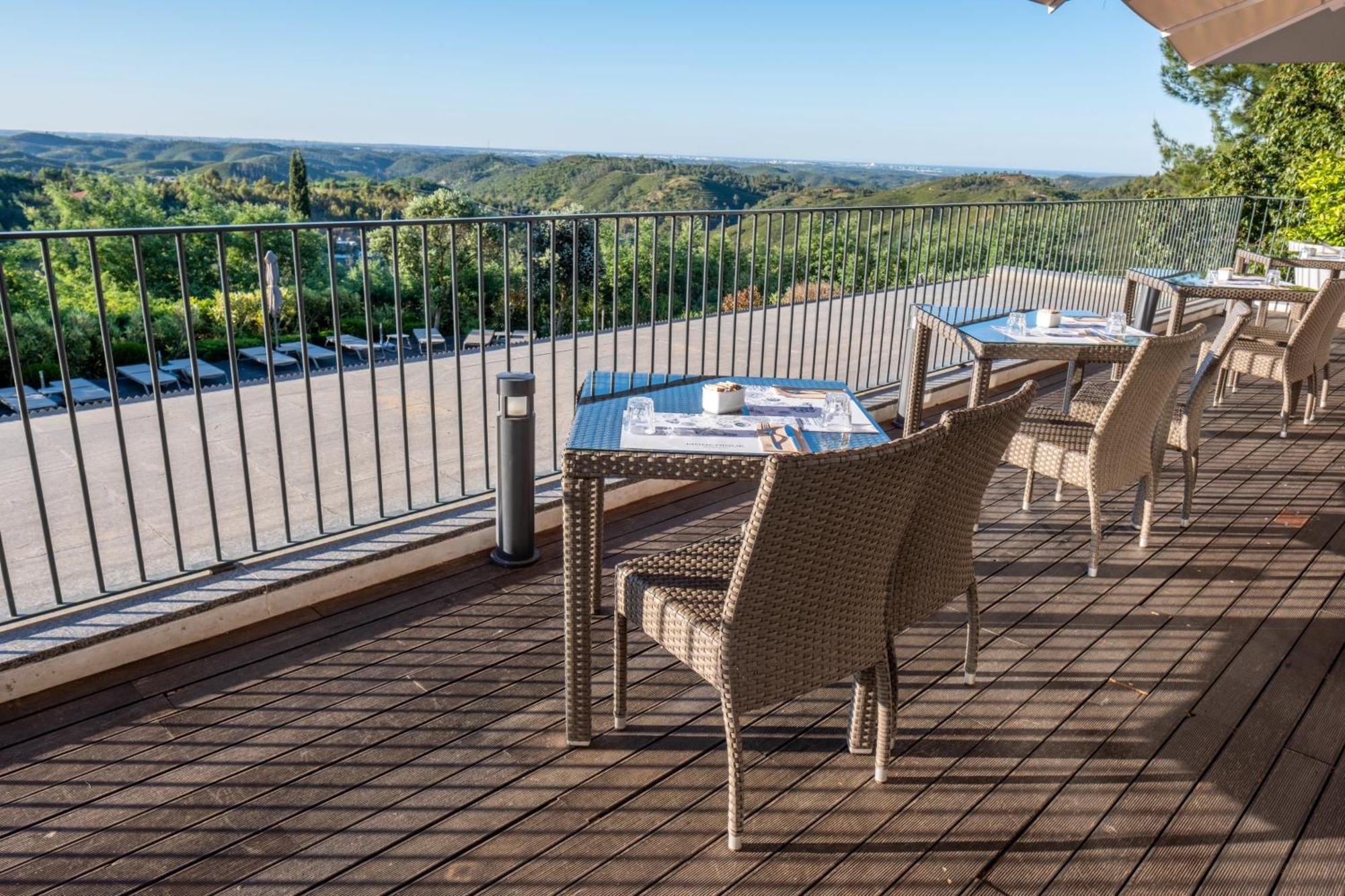 Monchique Resort & Spa Eksteriør billede The rooftop terrace